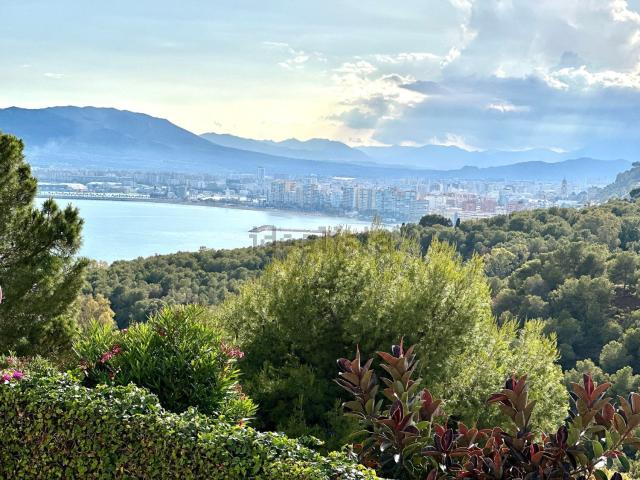 Casa en venta en Málaga, Pedregalejo