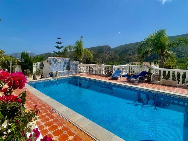 Casa en venta en Muntanya de la Solana, la Marina Alta