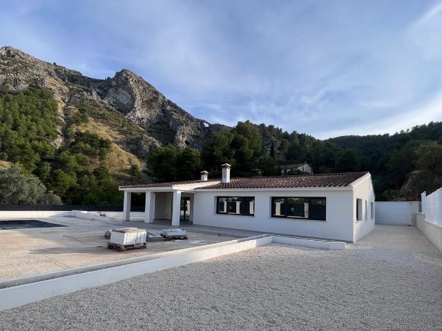 Casa en venta en l'Alcoià, Valencia