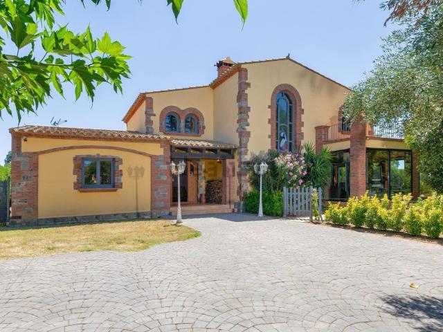 Casa en venta en Alt Empordà, Catalunya