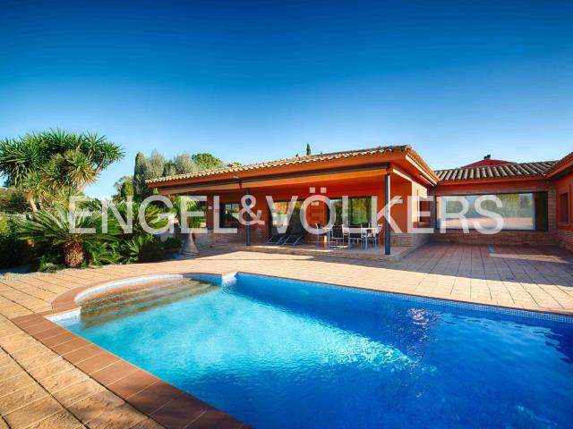Casa en venta en Alt Empordà, Catalunya