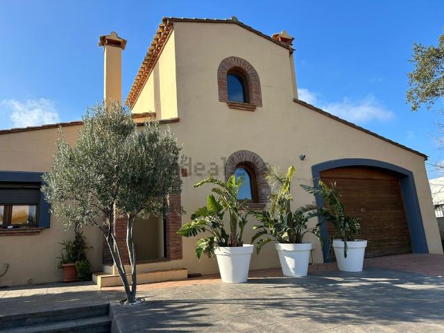 Casa en venta en Urbanització Golf Peralada, Alt Empordà