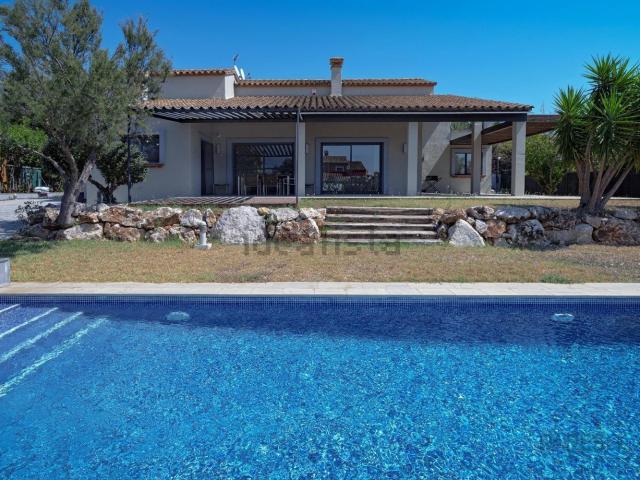 Casa en venta en Urbanització Golf Peralada, Alt Empordà