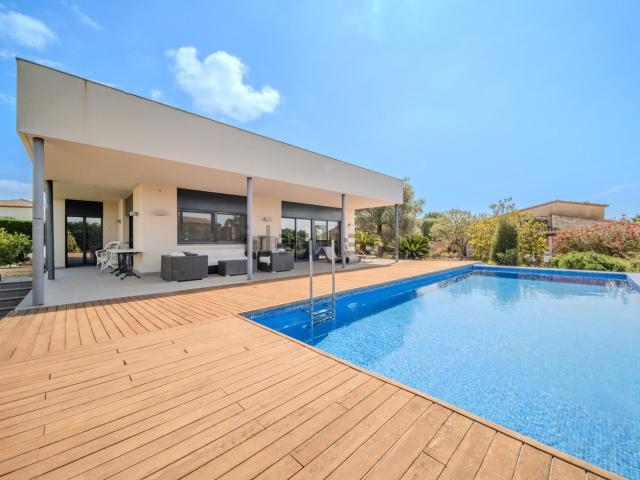 Casa en venta en Urbanització Golf Peralada, Alt Empordà