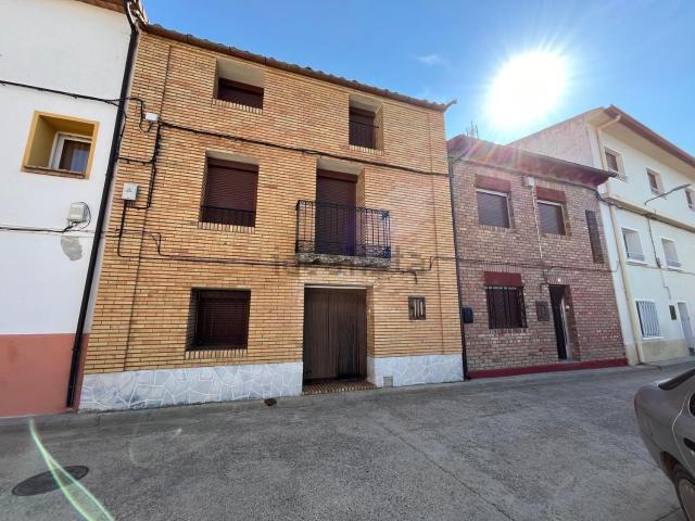 Casa en venta en Peralta de Alcofea, Huesca