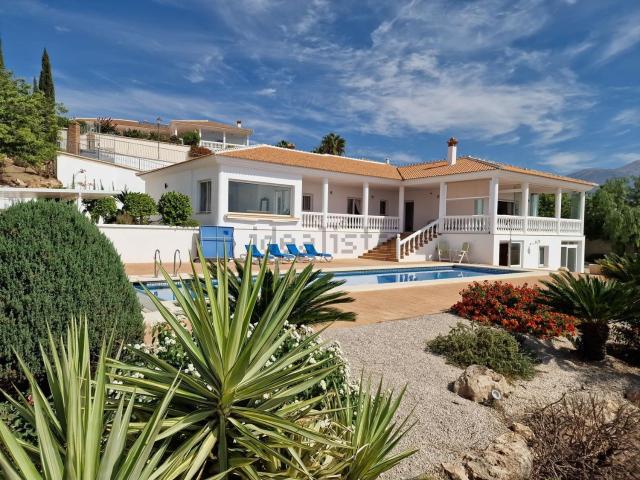 Casa en venta en La Axarquía, Andalucía