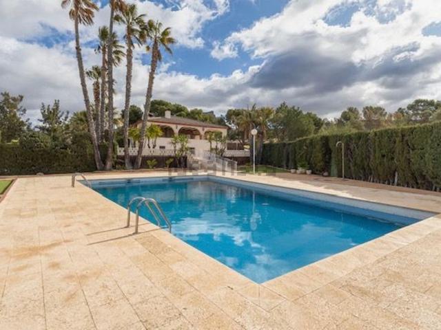Casa en venta en Petrer, Alicante