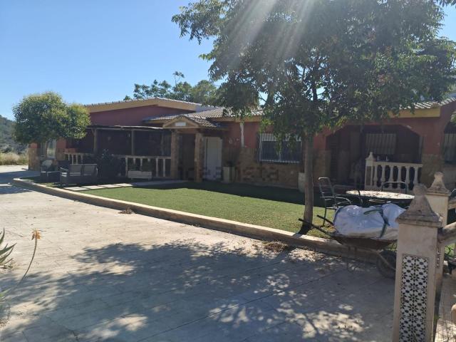 Casa en venta en el Vinalopó Mitjà / El Vinalopó Medio, Valencia