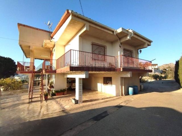 Casa en venta en el Vinalopó Mitjà / El Vinalopó Medio, Valencia