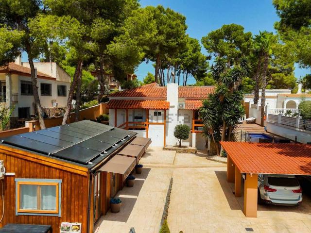Casa en venta en Residencial Adelaida, Pilar de la Horadada