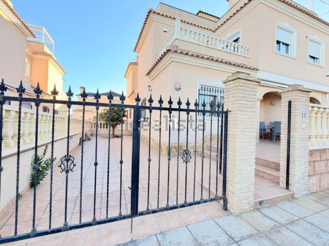 Casa en alquiler en Torre de la Horadada, el Baix Segura / La Vega Baja