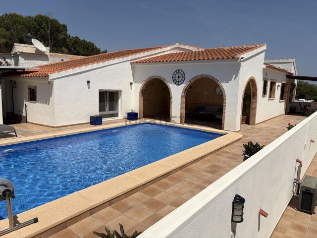 Casa en venta en Residencial Adelaida, Pilar de la Horadada