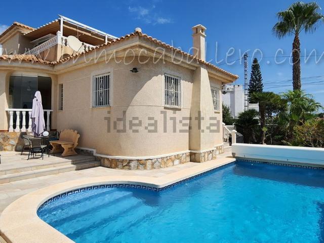 Casa en venta en Pinar de Campoverde, el Baix Segura / La Vega Baja