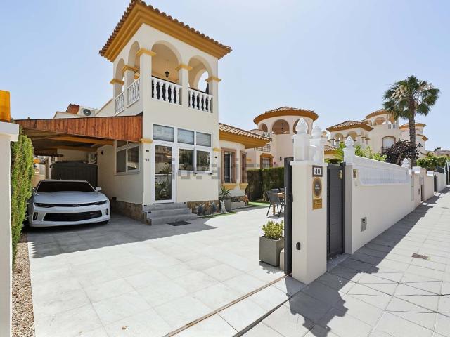 Casa en venta en Pinar de Campoverde, el Baix Segura / La Vega Baja