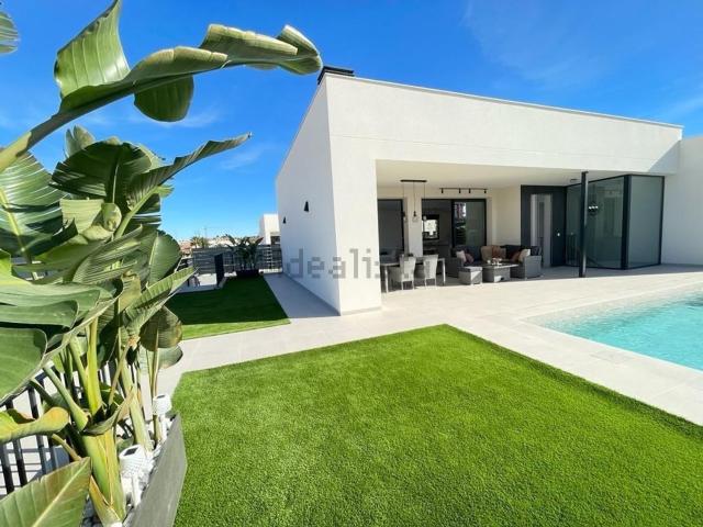Casa en venta en Pilar De La Horadada, Barrio Los Segundas