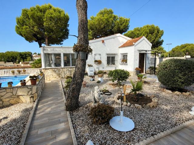 Casa en venta en Residencial Oasis, Pilar de la Horadada