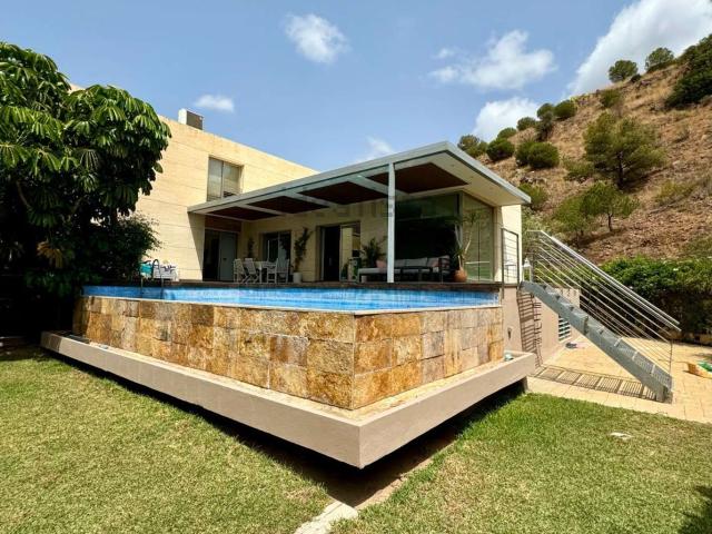 Casa en venta en Este, Málaga-Costa del Sol