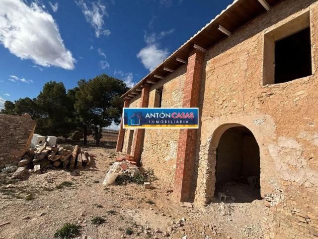 Casa en venta en les Canyades de Don Ciro, el Vinalopó Mitjà / El Vinalopó Medio