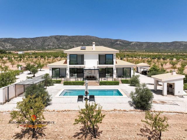 Casa en venta en Lel, el Vinalopó Mitjà / El Vinalopó Medio