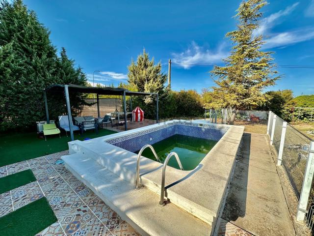 Casa en venta en El Chaparral, Pioz