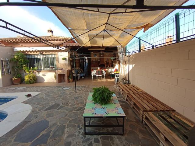 Casa en venta en Pizarra, Málaga