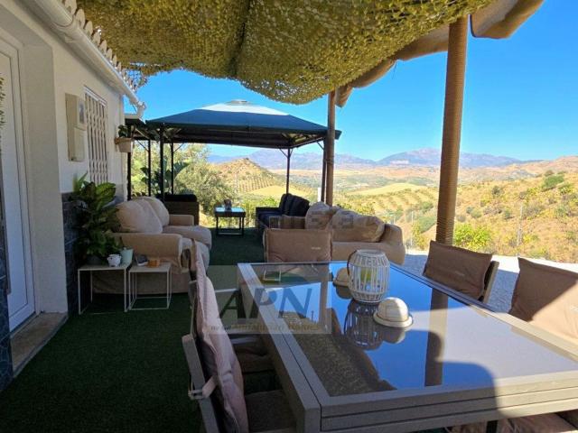 Casa en venta en Pizarra, Málaga