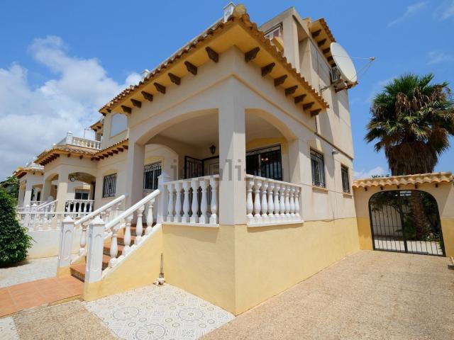 Casa en venta en Playa Flamenca II, el Baix Segura / La Vega Baja