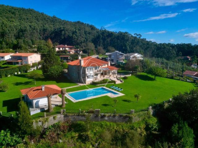 Casa en venta en Poio, Publicada