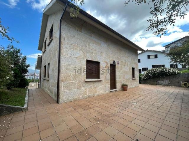 Casa en venta en Poio, O Vao