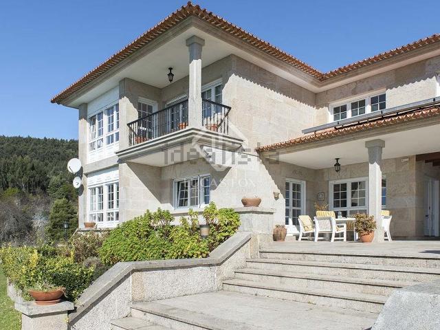 Casa en venta en Poio, O Pumar