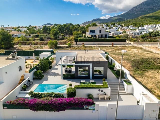 Casa en venta en Urbanització L'Alberca, la Marina Baixa