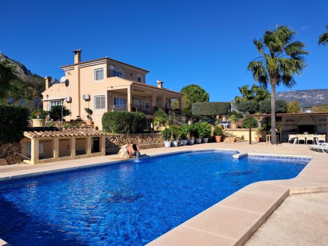 Casa en alquiler en la Marina Baixa, Valencia