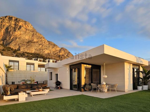 Casa en alquiler en Urbanización Polop Paradis, Polop