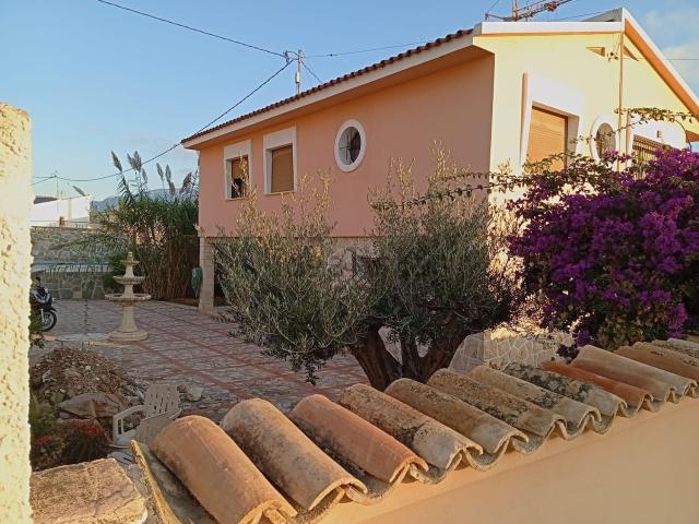 Casa en alquiler en la Marina Baixa, Valencia
