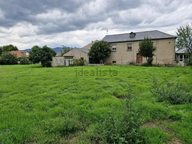 Casa en venta en Ponferrada, Campo