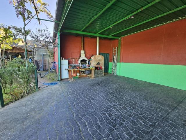 Casa en venta en Ponferrada, Columbrianos
