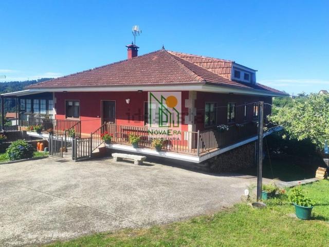 Casa en venta en Ponte Caldelas, Pontevedra