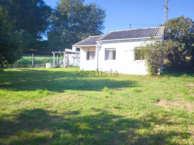 Casa en venta en A Barca, Ponteareas