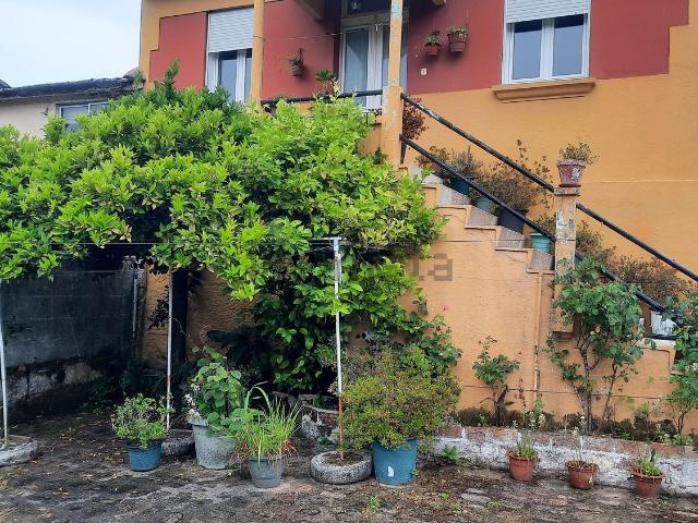 Casa en venta en Ponteareas, A Lomba