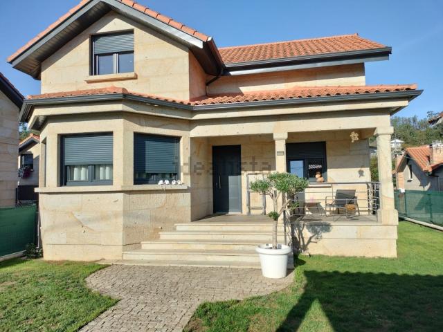 Casa en venta en Areas, Cotobade