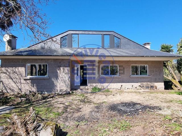 Casa en venta en Mourente, Pontevedra