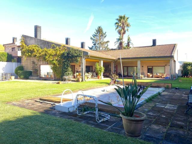 Casa en venta en Pontevedra, San Brais