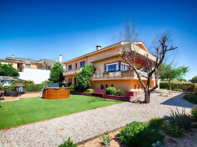 Casa en venta en Porqueres, Guèmol