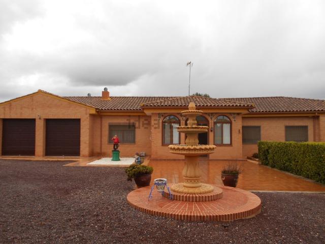 Casa en venta en Pozuelo De Calatrava, Castilla-La Mancha