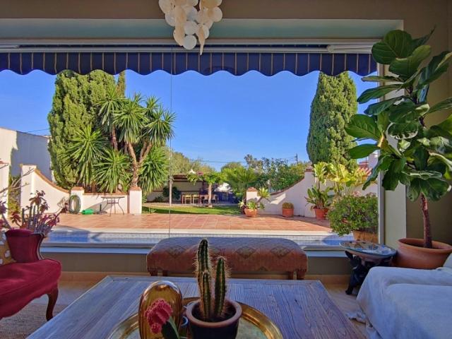 Casa en venta en La Perla-Torremuelle, Costa del Sol Occidental