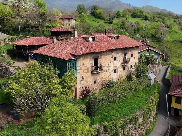 Casa en venta en Proaza, Asturias