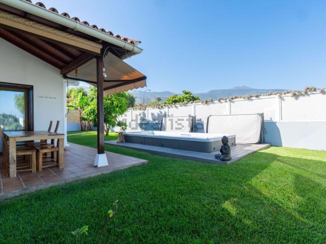 Casa en venta en Puerto De La Cruz, Canarias