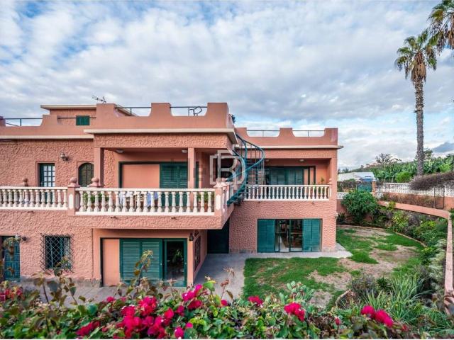 Casa en venta en San Antonio-El Esquilón, Puerto de la Cruz