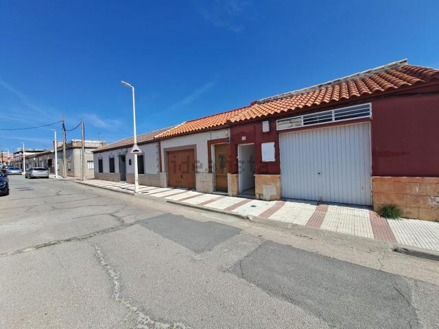 Casa en venta en Barriada Cañamares, Puertollano