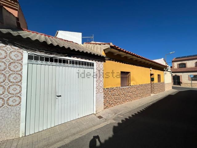 Casa en venta en Barriada Cañamares, Puertollano